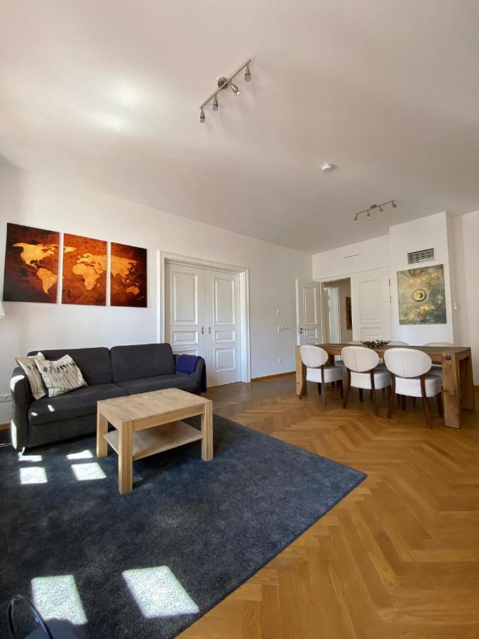Grosszuegiges Apartment Mit Blick Zur Frauenkirche Dresden Eksteriør billede